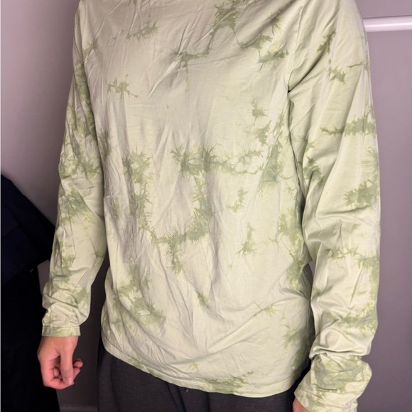 lululemon athletica Sage Green Long Sleeve Shirt - Picture 2 of 6